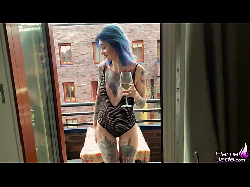 ❤️ Ochiq osmon ostida ehtiros bilan so'rayotgan ajoyib qiz ❌ Anal video uz.pornobot.ru ﹏